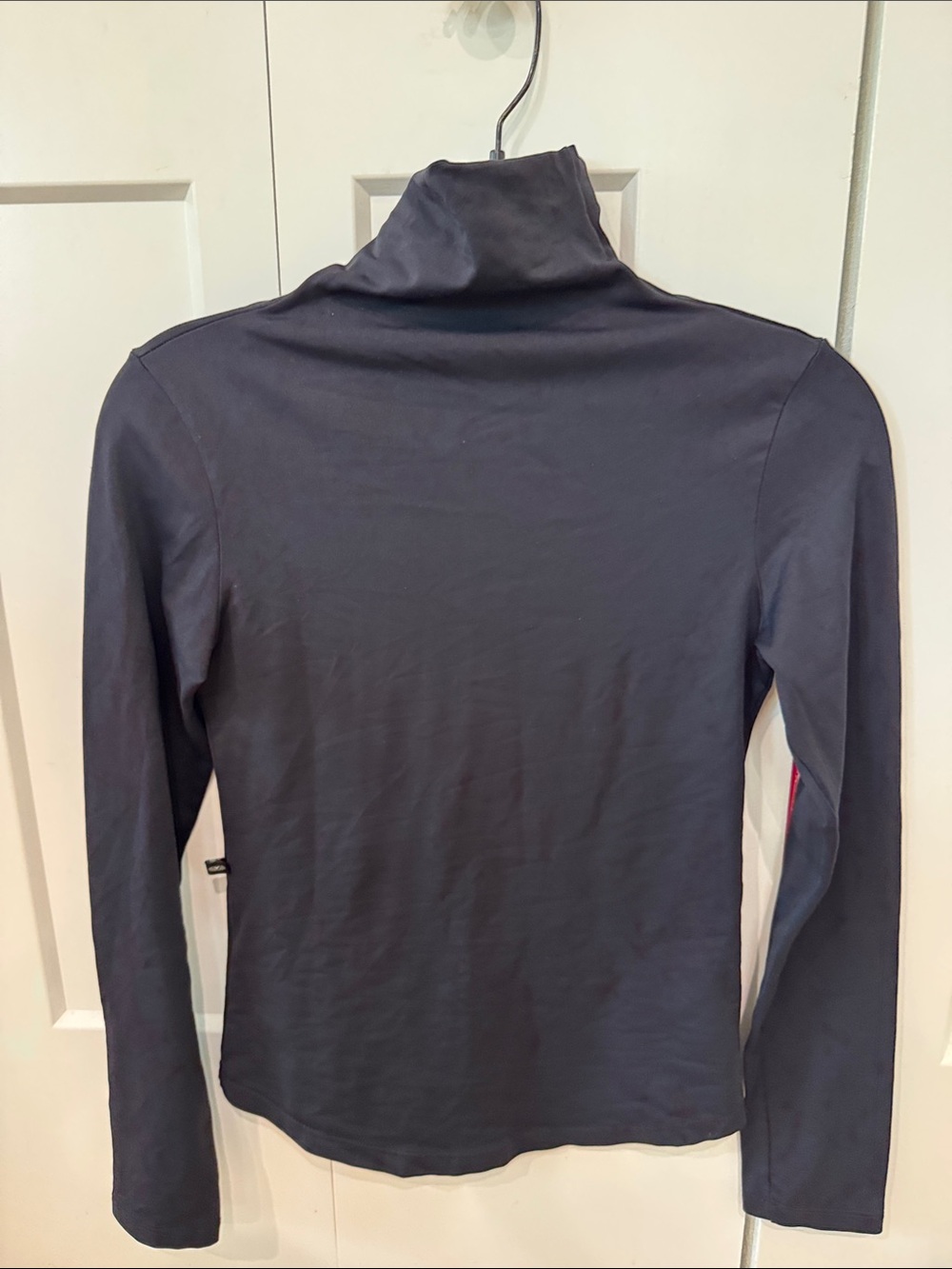 Women’s Opera Rock sleek Black Long Sleeve Turtleneck Top